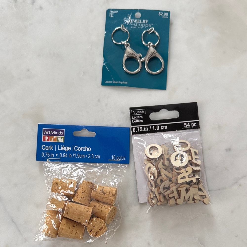 ArtMinds Corks, Clips, and Letters Set